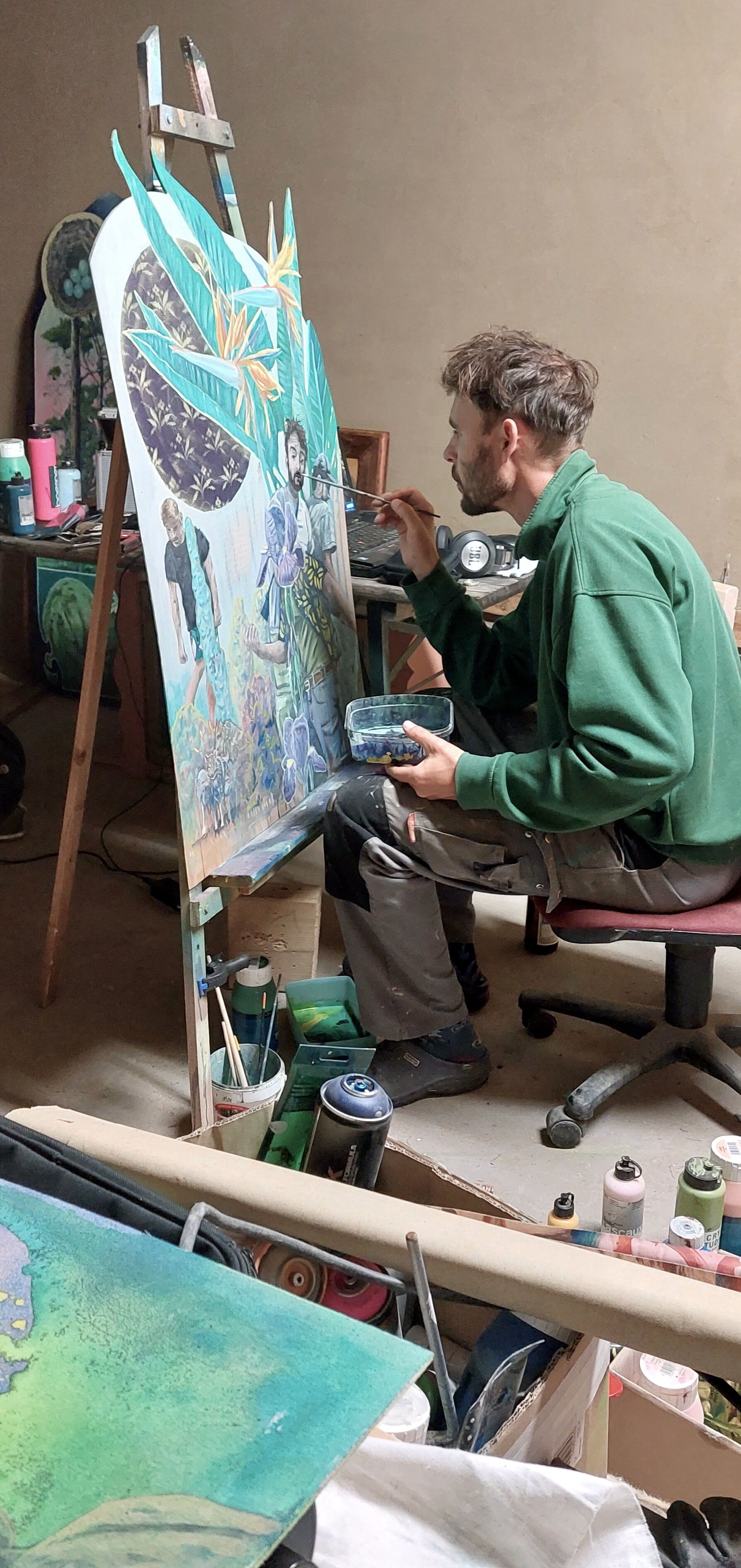 Erste Malaktionen im neues Atelier, Juni 2023.