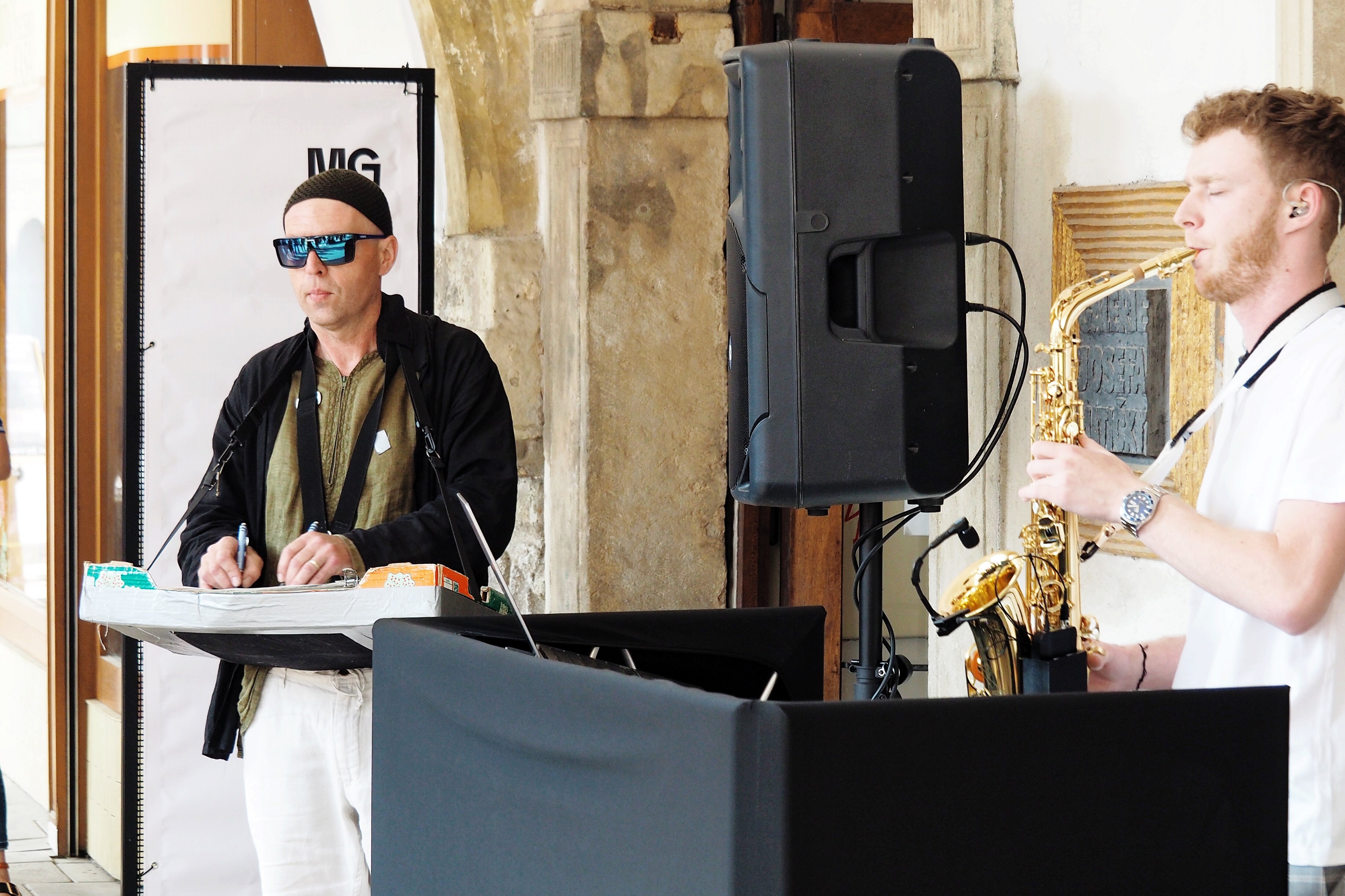 Gala opening in Litomyšl (Czech rp) of my exhibition Pentiement. Drawing with the music:-)