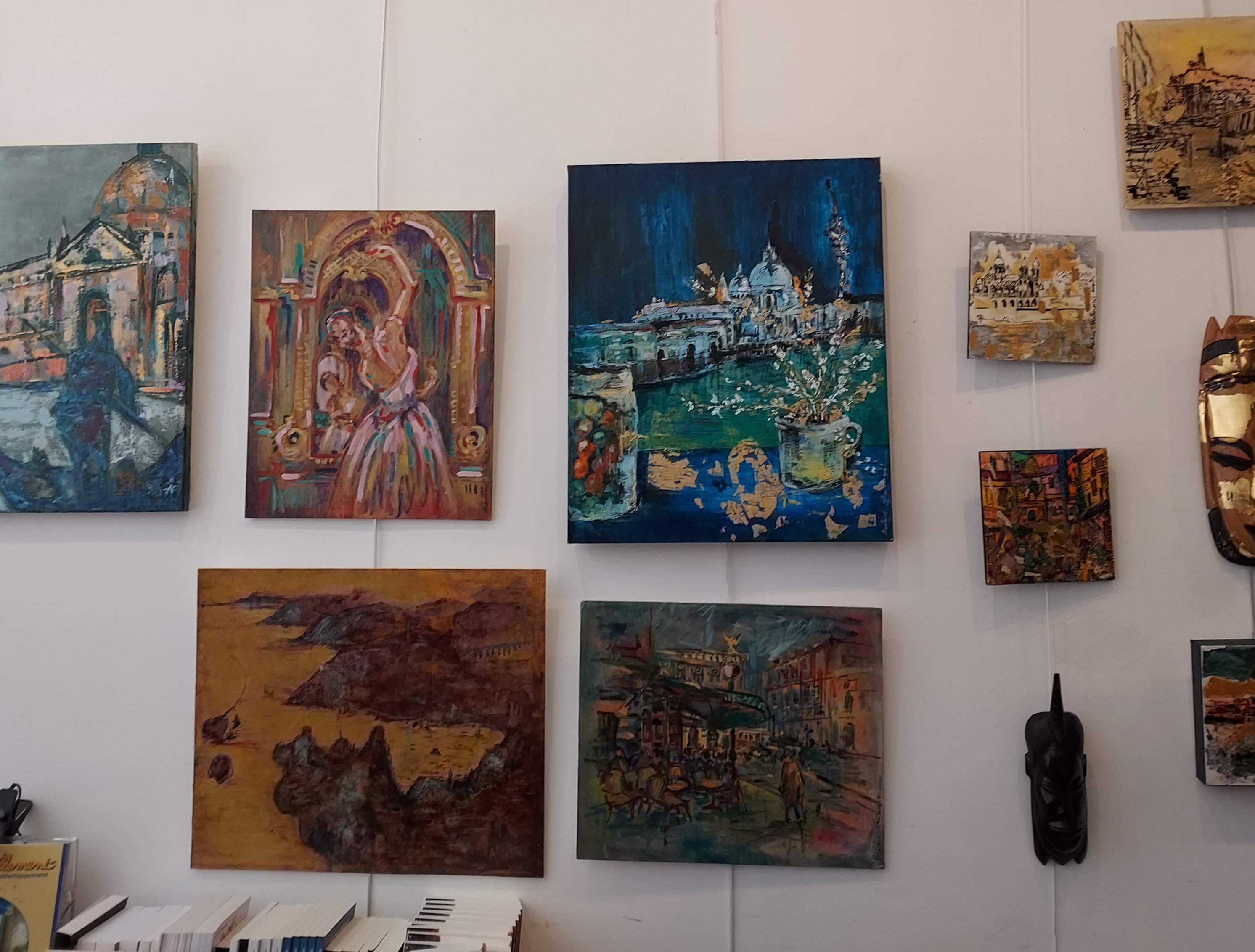 Au mur de l'atelier mes œuvres