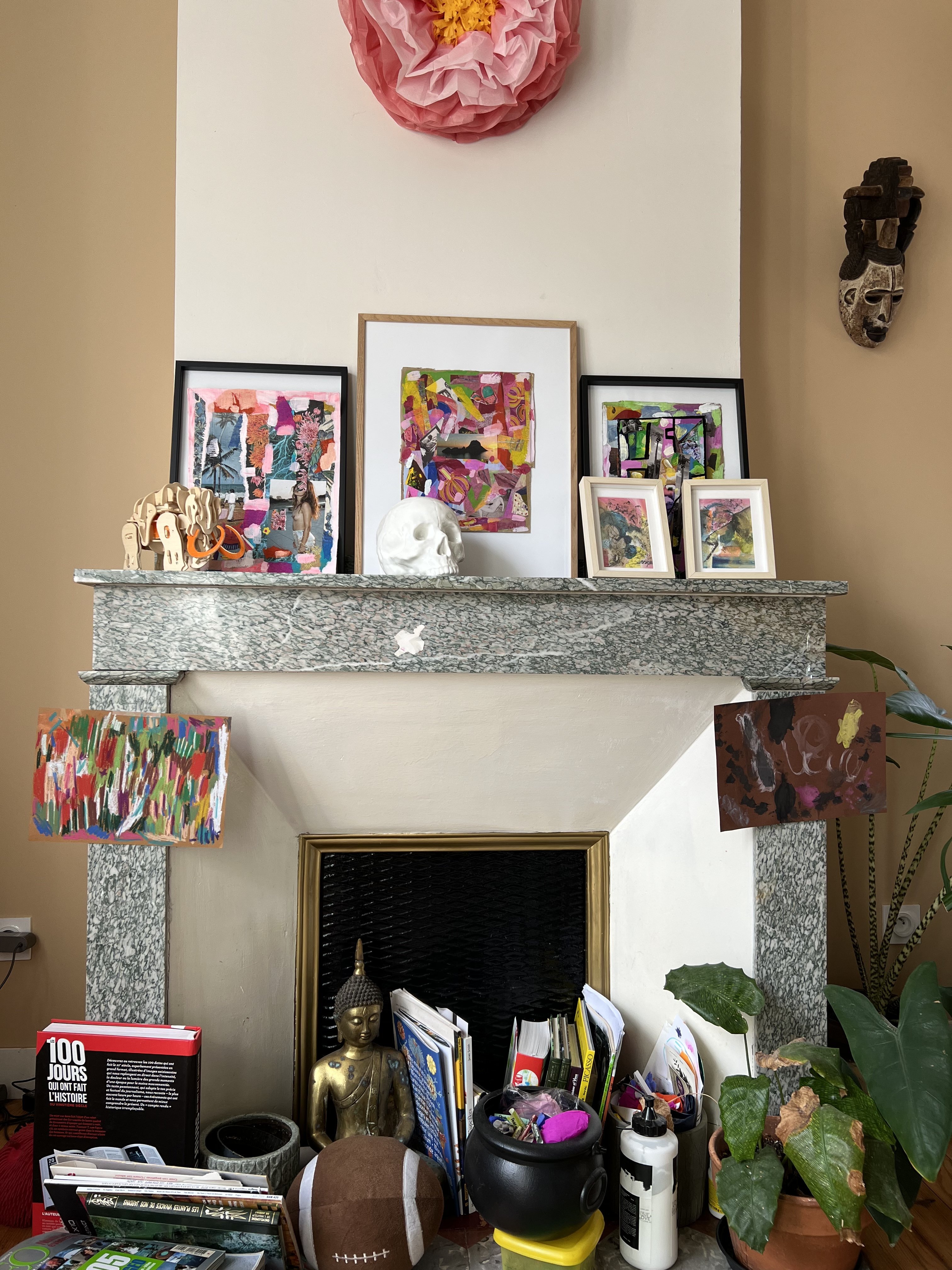 Je crée dans mon salon devant la cheminée directement sur le plancher! J y suis bien!