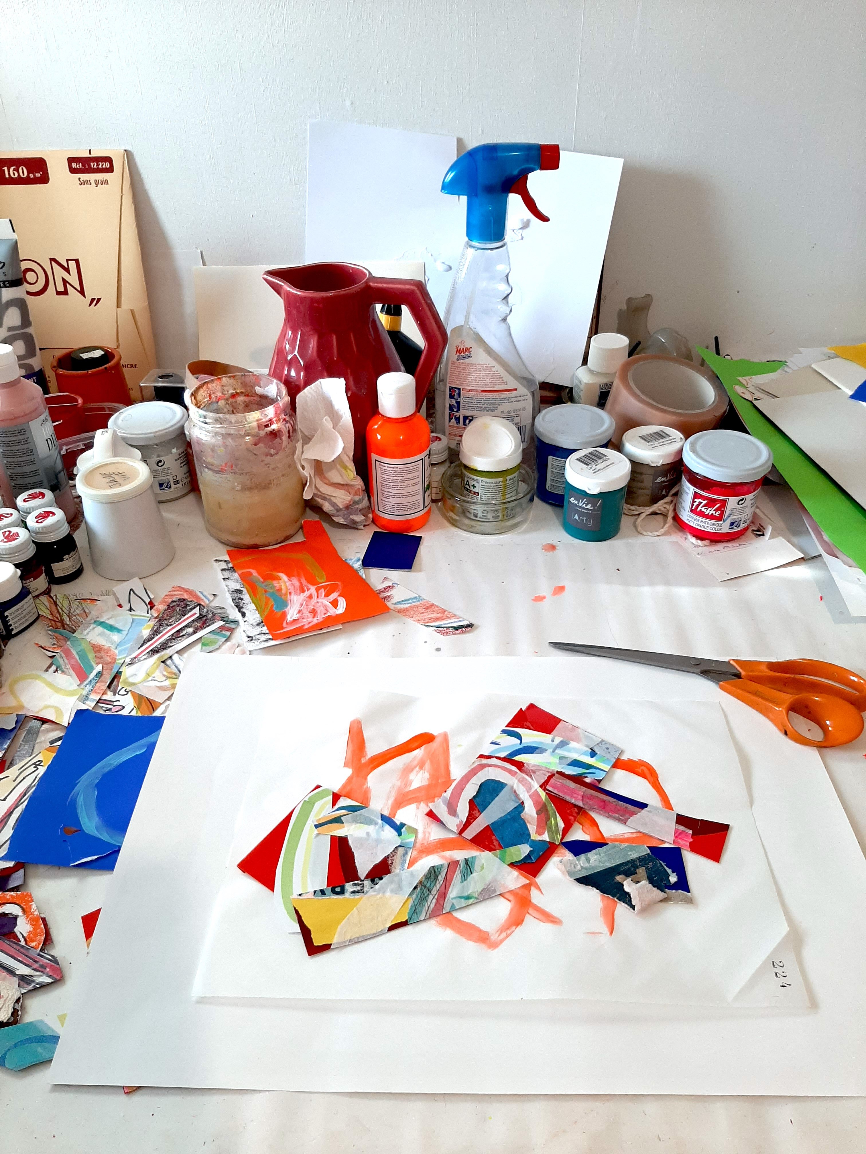 Nathalie Cuvelier Abstraction(s) - Relief papiers "Flottant" en cours dans l'atelier…
